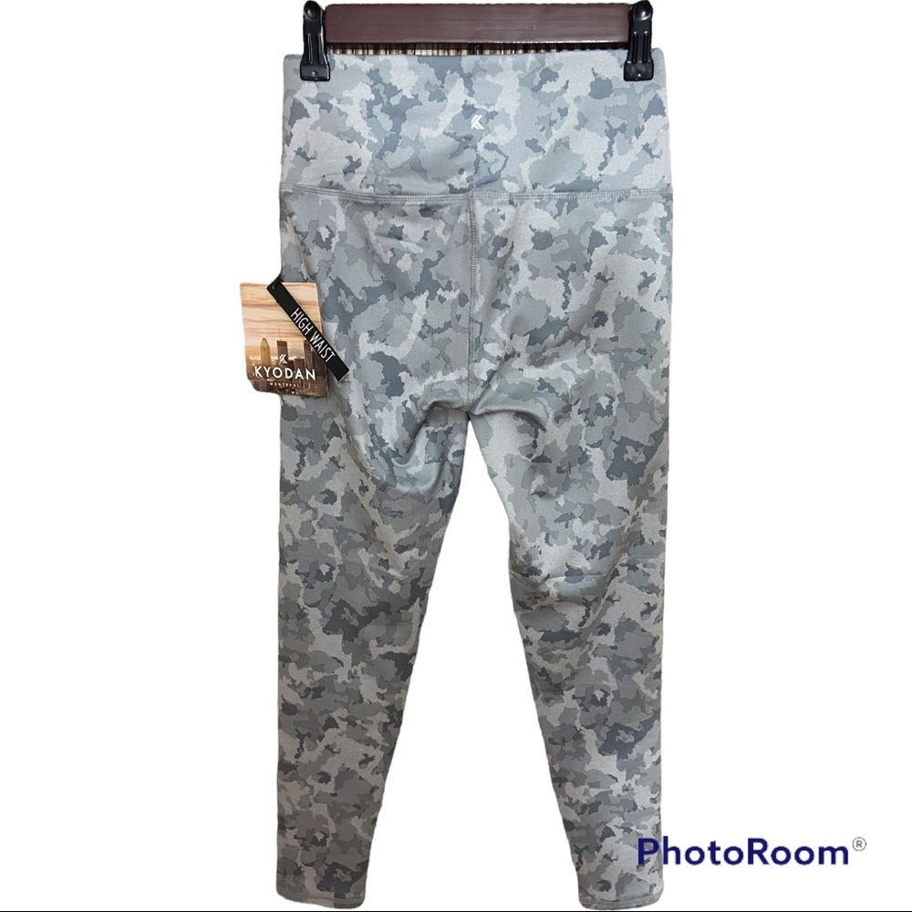 KYODAN HIGH WAIST LEGGINGS : SILVER GREY CAMO - Picture 2 of 11